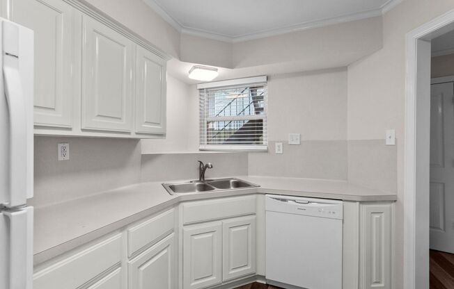 1 bed, 1 bath, 648 sqft, $1,075, Unit #19