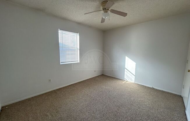 3 beds, 2 baths, $1,325