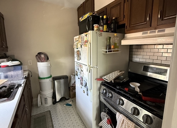 97 STRATHMORE RD