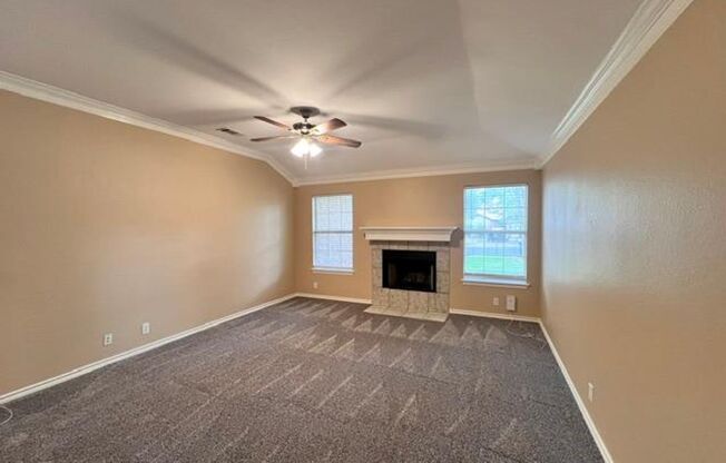 Beautiful 3 bedroom / Treed Lot / Round Rock Schools / Remodeled / Refrigerator