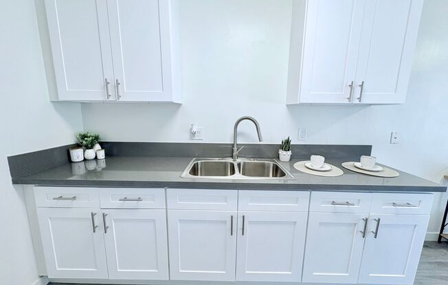 Los Olivos Apartments