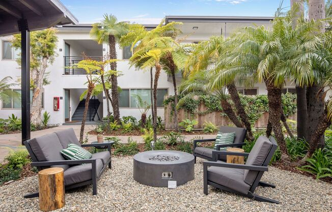 2 beds, 2 baths, 949 sqft, $3,675, Unit 6