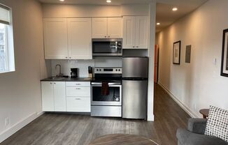 FURNISHED 1BED 1BATH APARTMENT - DOWNTOWN BREMERTON