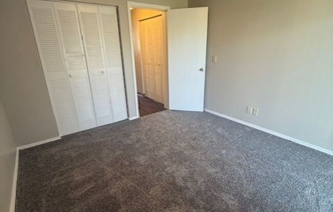 2 beds, 1 bath, 858 sqft, $820, Unit 2615-103