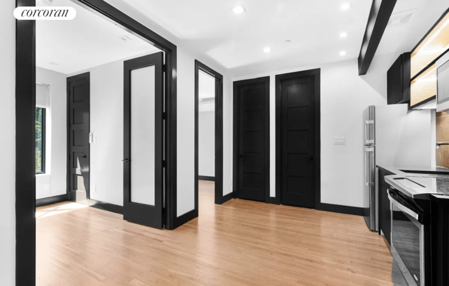 568 LAFAYETTE AVE