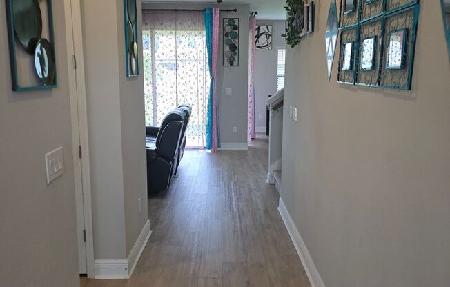 Gorgeous 5-Bedroom, 3-Bathroom in Riverview