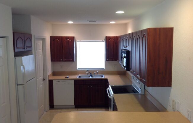 3 BR 2 BA 2 CG rental in cental PSL