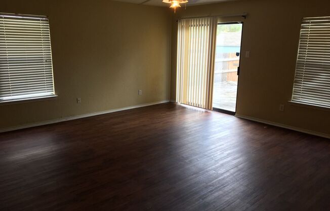 Spacious 4 Bed/2 Bath in Saddlewood Estates