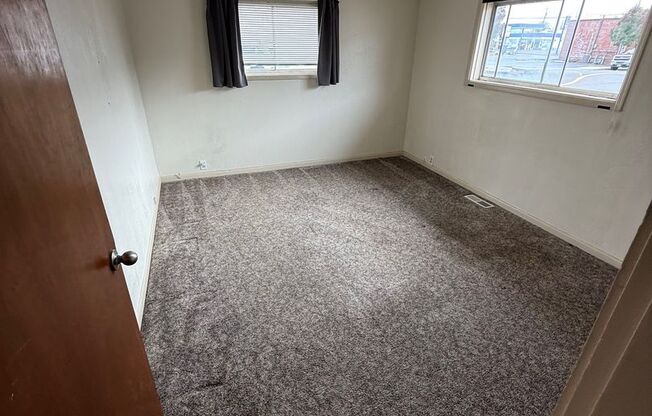 2 beds, 1 bath, $1,450