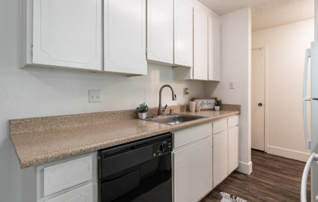 1 bed, 1 bath, 675 sqft, $1,800, Unit 105