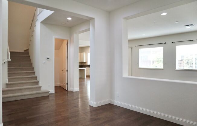 Stunning 3,400 Square Foot Home For Rent! - Ardenwood Neighborhood