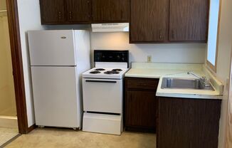 Studio, 1 bath, 350 sqft, $675, Unit 1401 #02