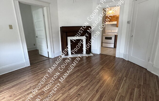 1079 College St. Apt. 4