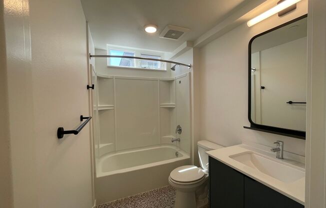 Studio, 1 bath, 241 sqft, $1,525, Unit 506