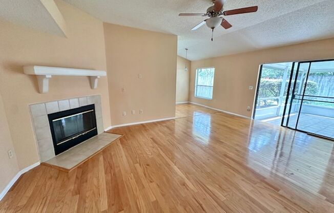 3 beds, 2 baths, $2,495