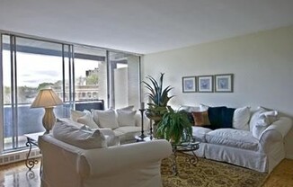123 CHISWICK RD