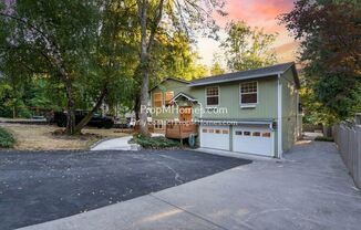 Spacious Multnomah Retreat with Gourmet Kitchen, Private Balcony, and Outdoor Oasis!