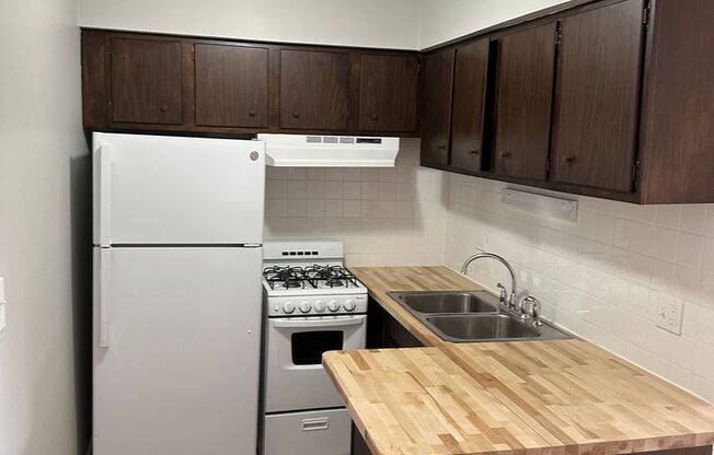 Studio, 1 bath, $1,750, Unit 312