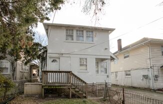 3 beds, 1 bath, $1,650