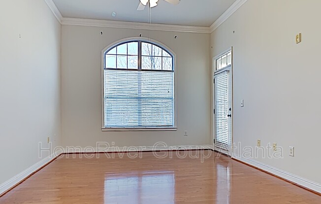 4406 STRATFORD CMNS
