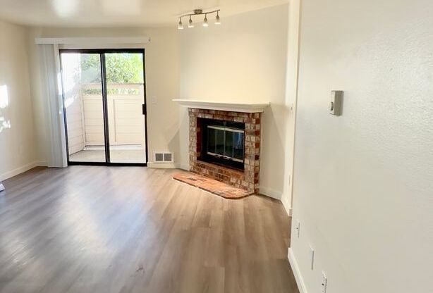 2 beds, 2 baths, 864 sqft, $2,200, Unit C104