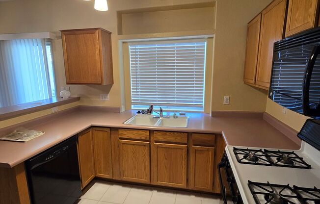 2 beds, 2 baths, $1,550