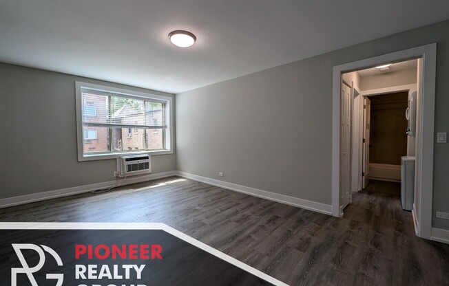 530 W Surf St 512