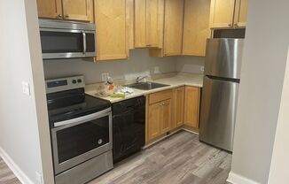 1 bed, 1 bath, 522 sqft, $1,175, Unit 606