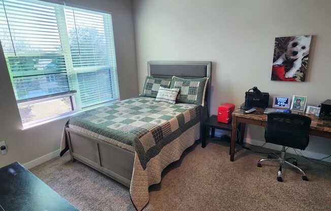 2 beds, 2 baths, 1,161 sqft, $1,795, Unit 124-221