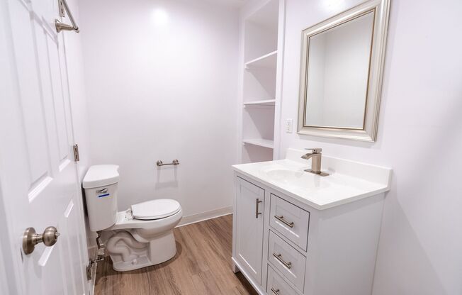 Studio, 1 bath, 565 sqft, $1,798, Unit 300