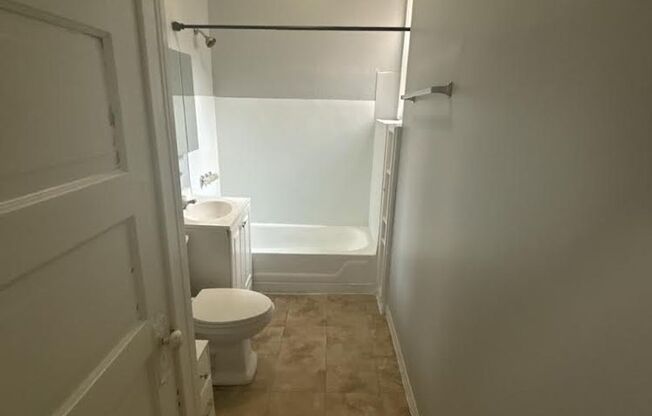 1 bed, 1 bath, $1,125, Unit Unit: 3M