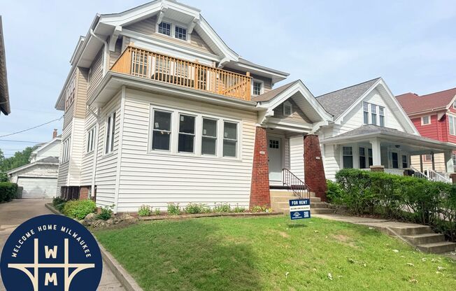 1607 N 52 ST
