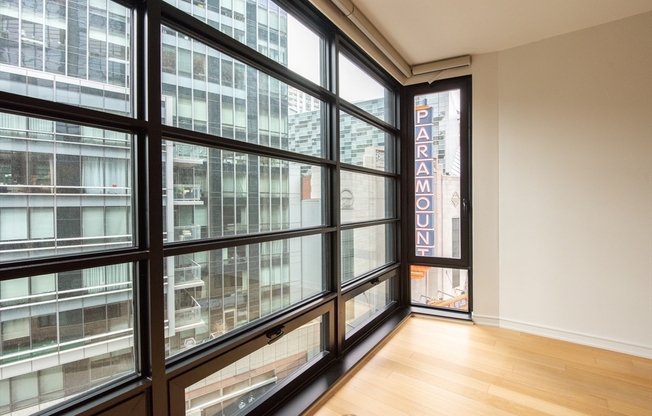 1 bed, 1 bath, 855 sqft, $4,650, Unit 6F