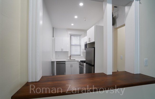 4 AYR RD