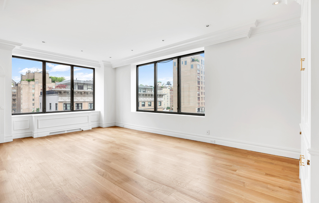 45 E 80 ST