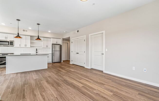 2 beds, 2 baths, 1,132 sqft, $2,000, Unit 3-300