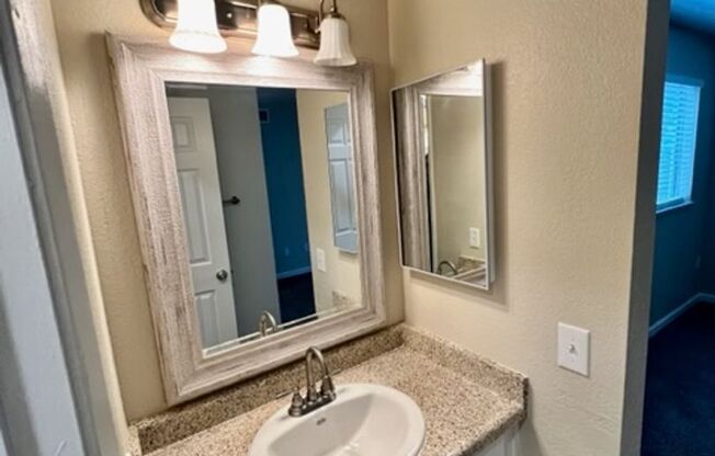 1 bed, 1 bath, 700 sqft, $1,500, Unit 85