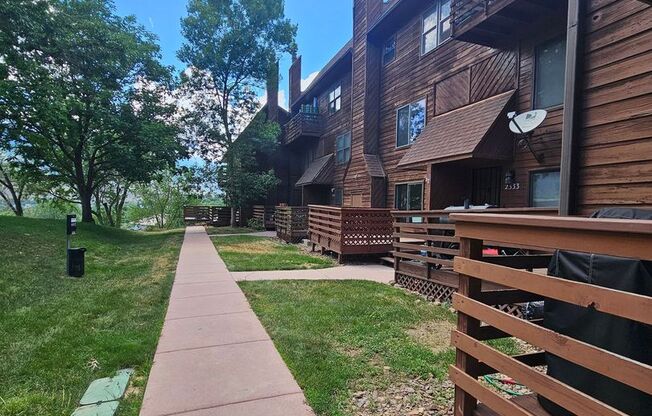 $1625 - 2BR/1.5BA Dog-Friendly Westside Condo near Old Colorado City