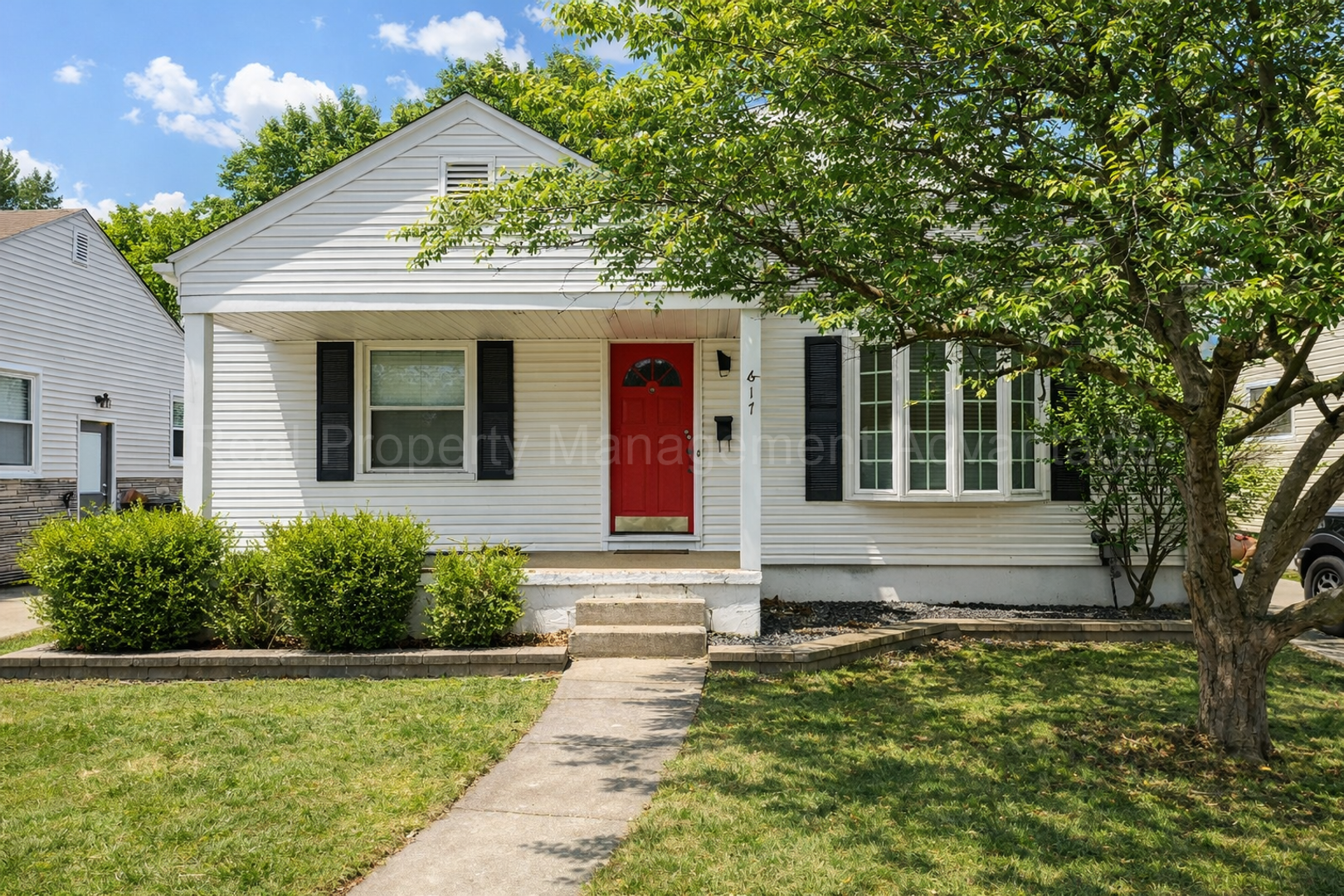 Bright and Renovated Near Downtown Royal Oak