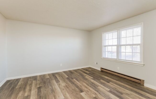 1 bed, 1 bath, 560 sqft, $665, Unit A06