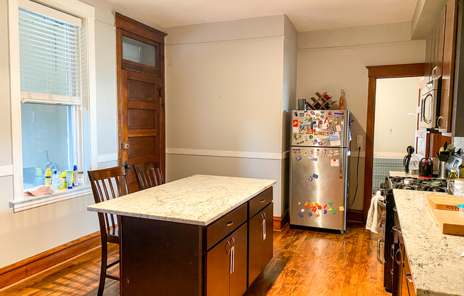 2047 N Kimball Ave 3