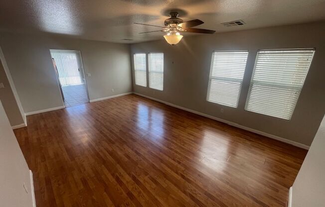 GREAT SINGLE STORY HOME!