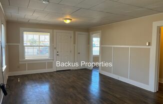 2 beds, 1 bath, 1,003 sqft, $2,600, Unit 136