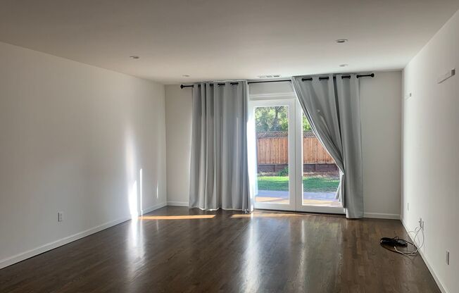 Los Altos, Very Nice  3 Bedroom 2.5 Bath Home.