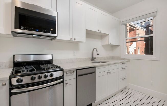 Studio, 1 bath, 464 sqft, $1,375, Unit 209