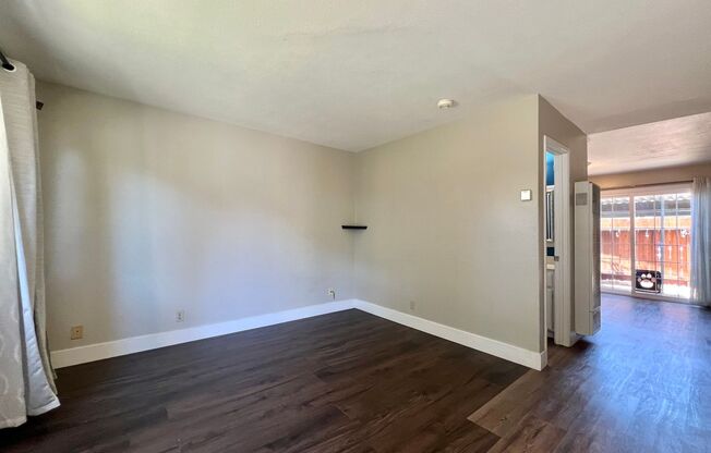 2 beds, 1.5 baths, $2,600