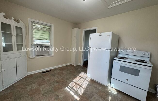 3 beds, 1 bath, $1,395