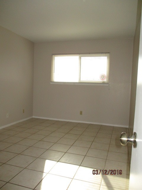 3 beds, 2 baths, $1,800