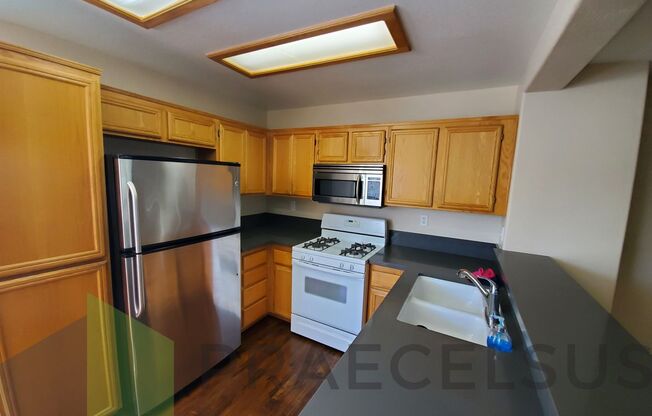 Gorgeous Townhome in Sorrento Valley