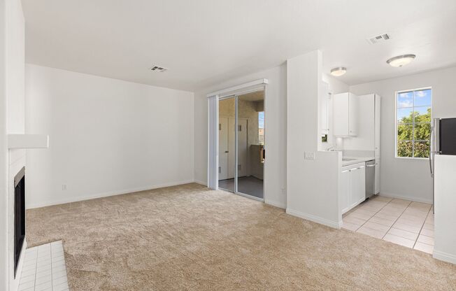 ✨ Spacious 2 Bedroom / 2 Bath Condo in Sabre Springs! ✨